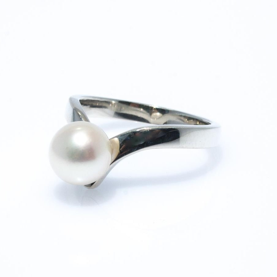 Latest pearl online ring design