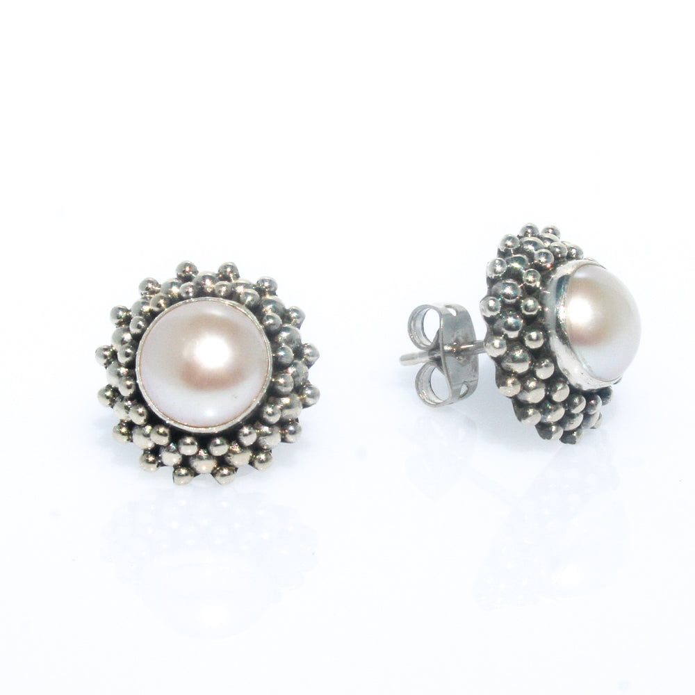 Vintage pearl stud earrings new arrivals