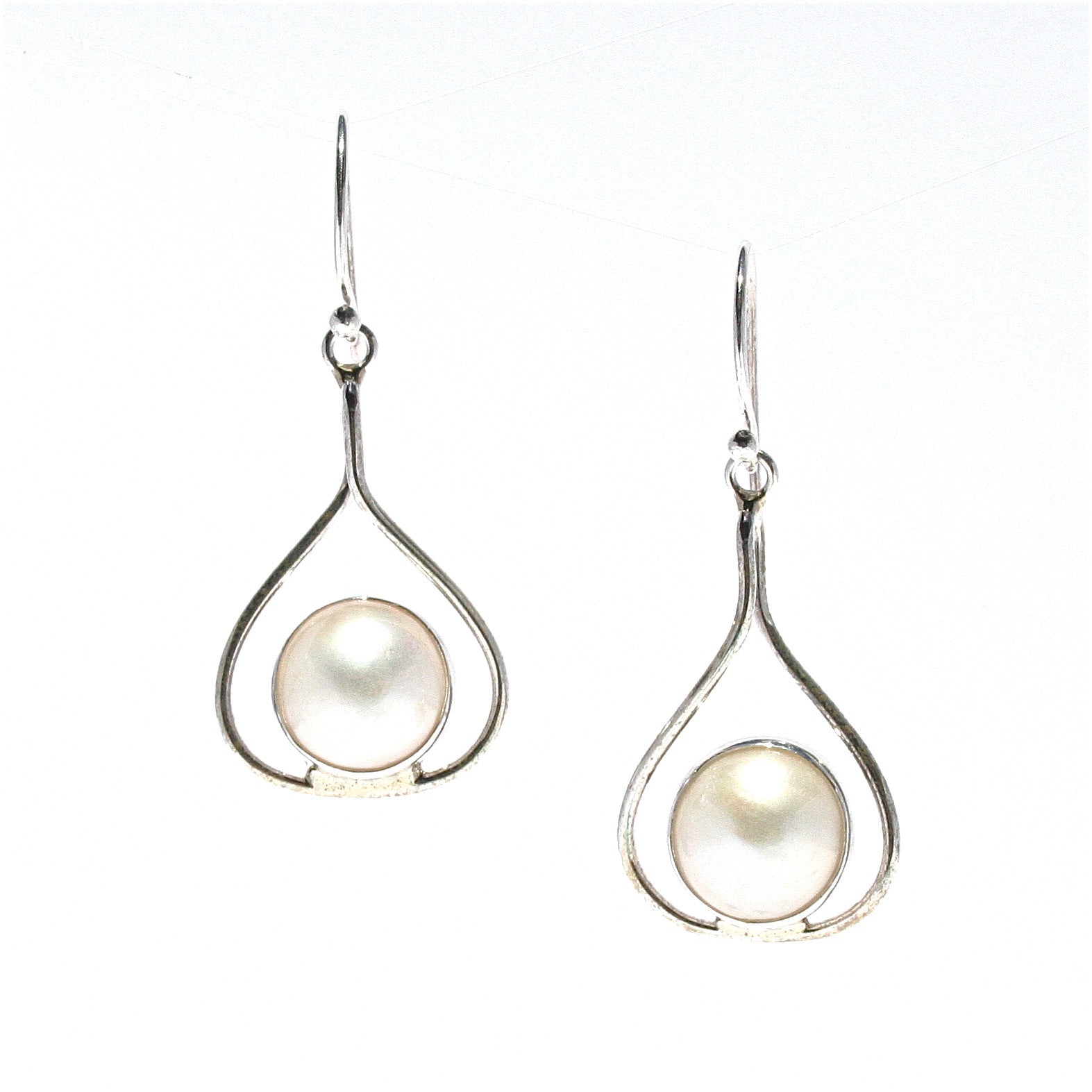 White mabe online pearl earrings