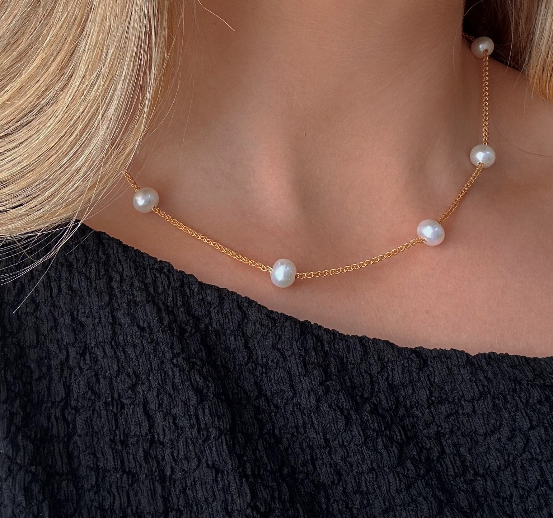 Pearl necklace on a gold vermeil chain