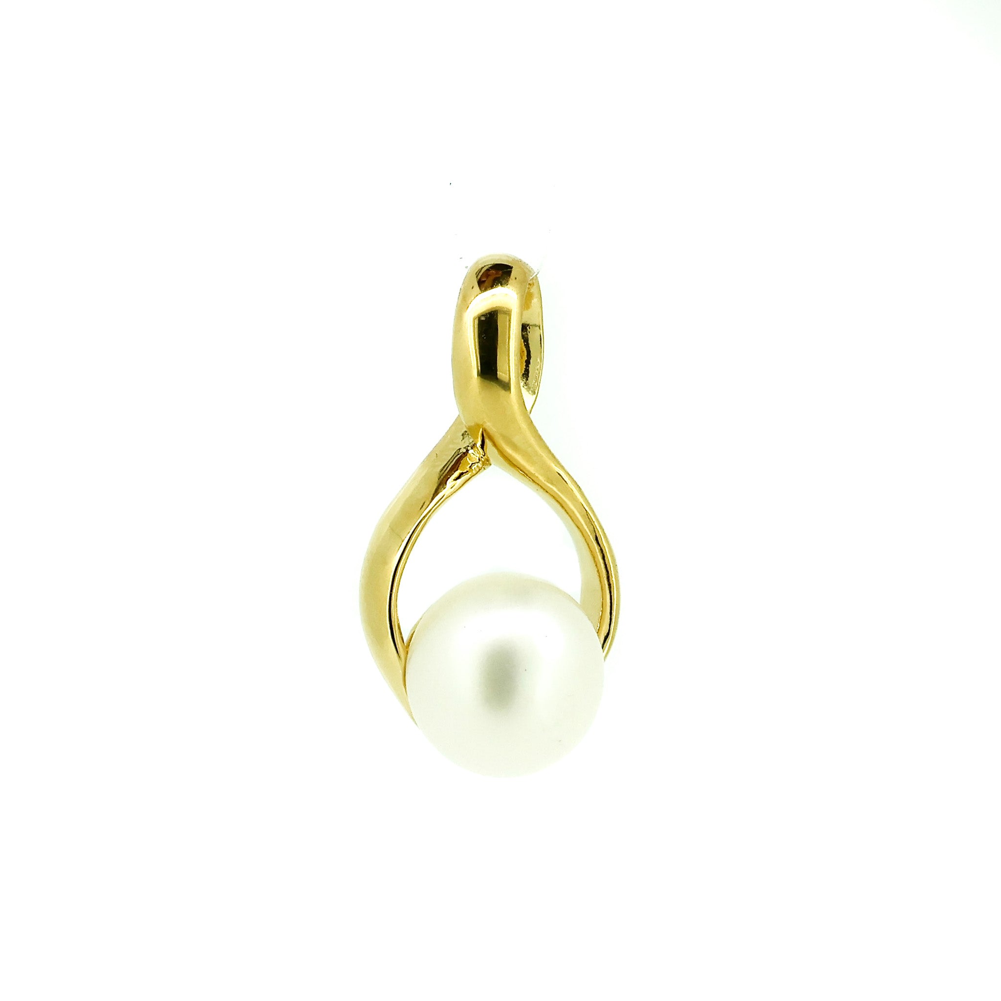 Infinity Pearl Pendant with freshwater pearl in gold vermeil infinity loop

