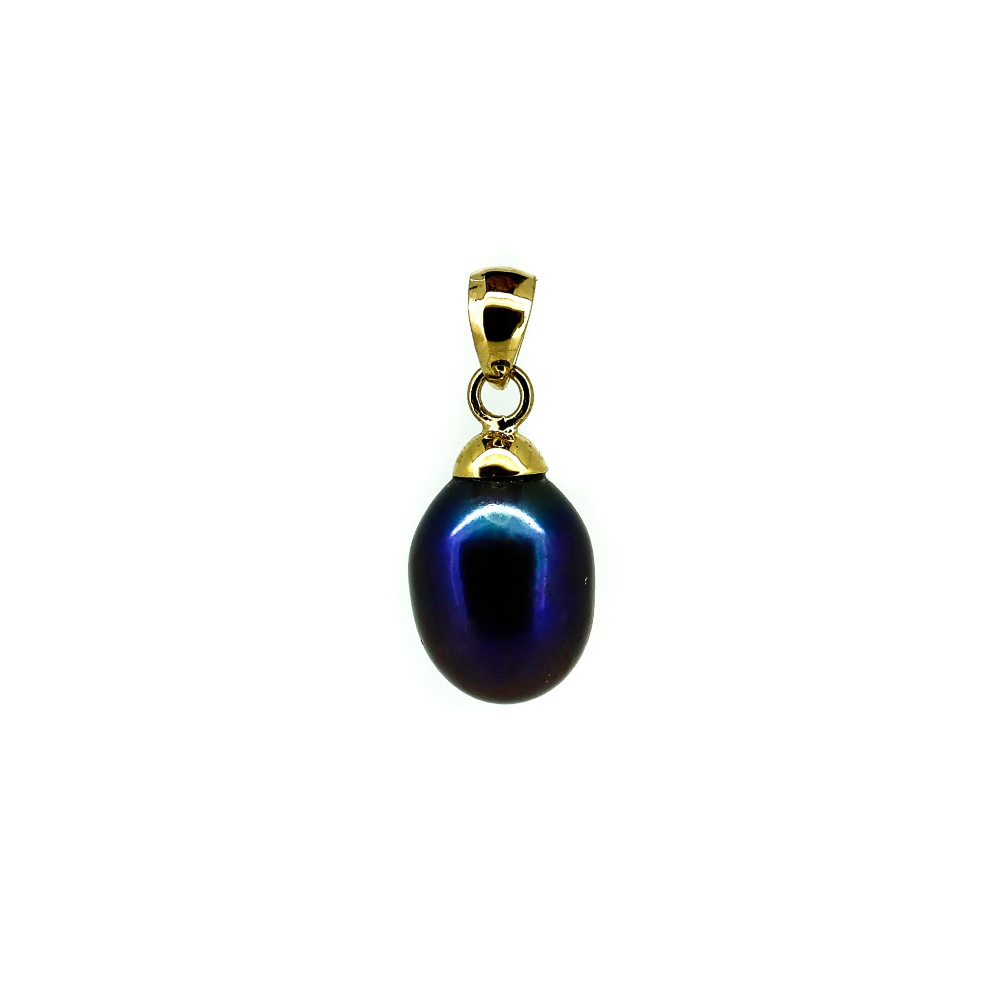 black pearl pendant set in 9 ct gold