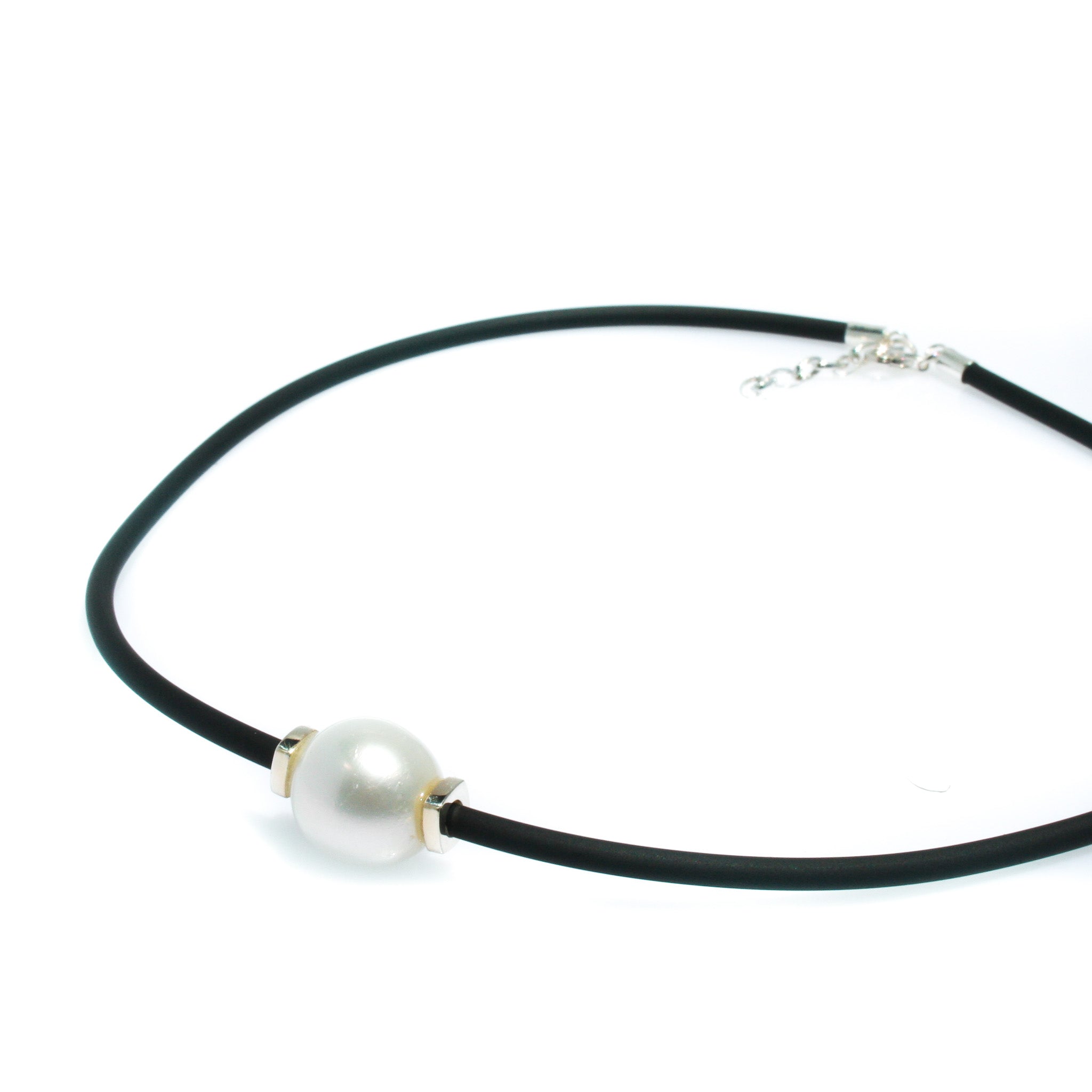 pearl on neoprene black band