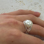 elegant pearl ring in silver