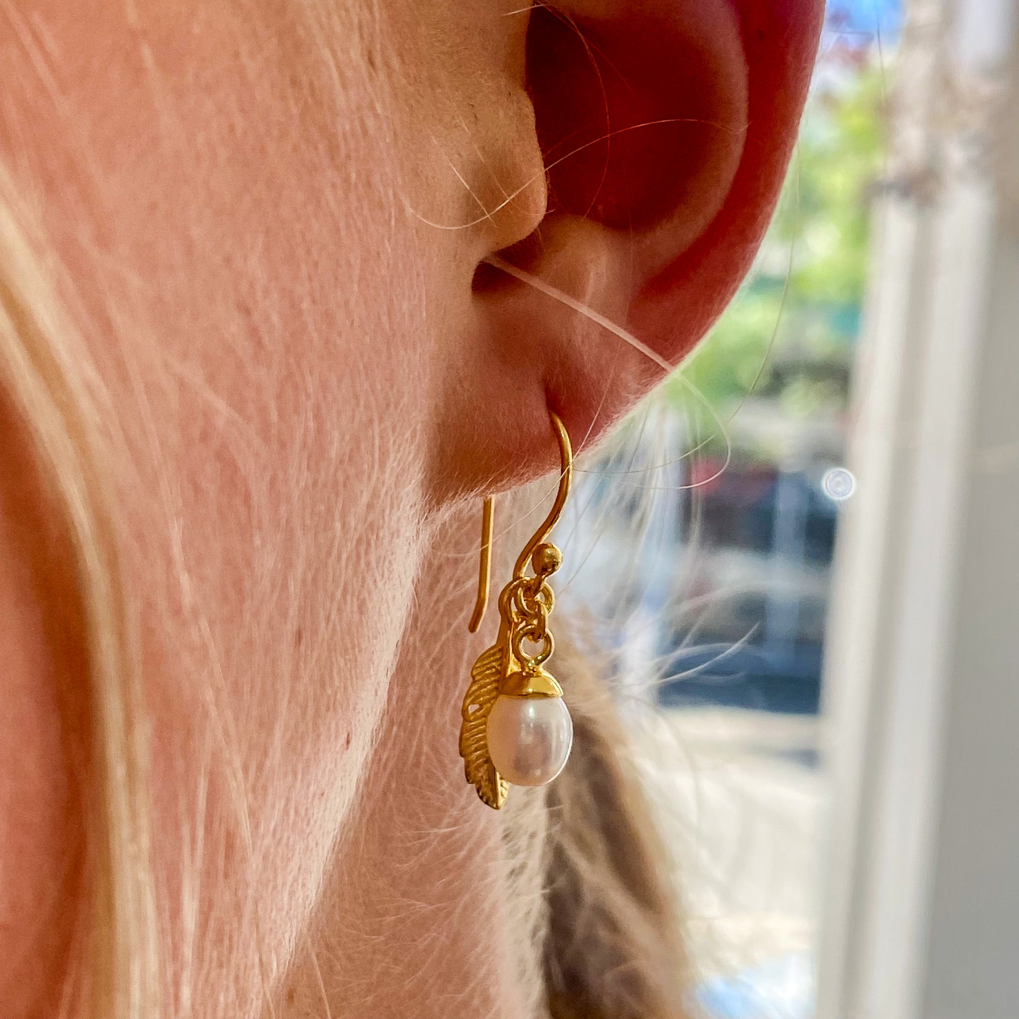 ocean whisper pearl earrings