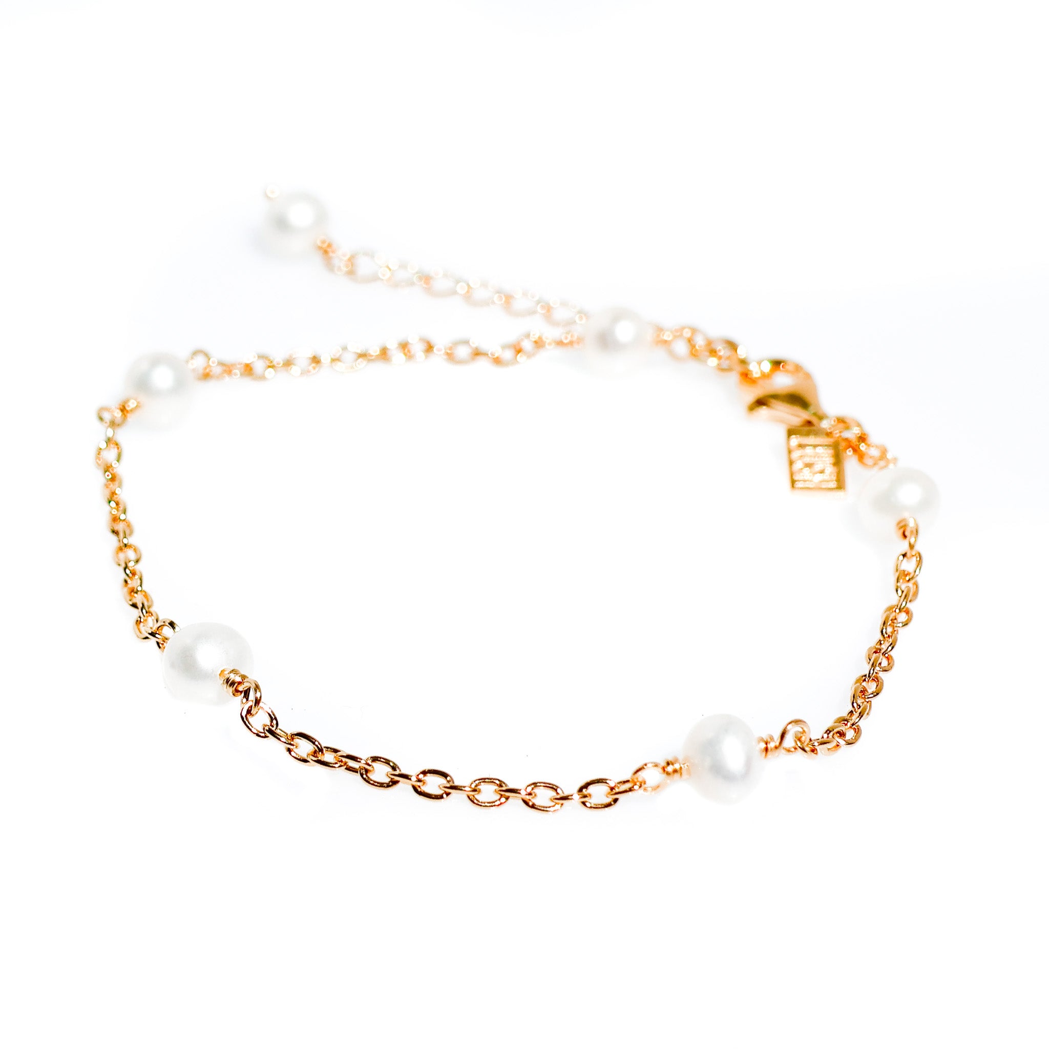 gold pearl bracelet