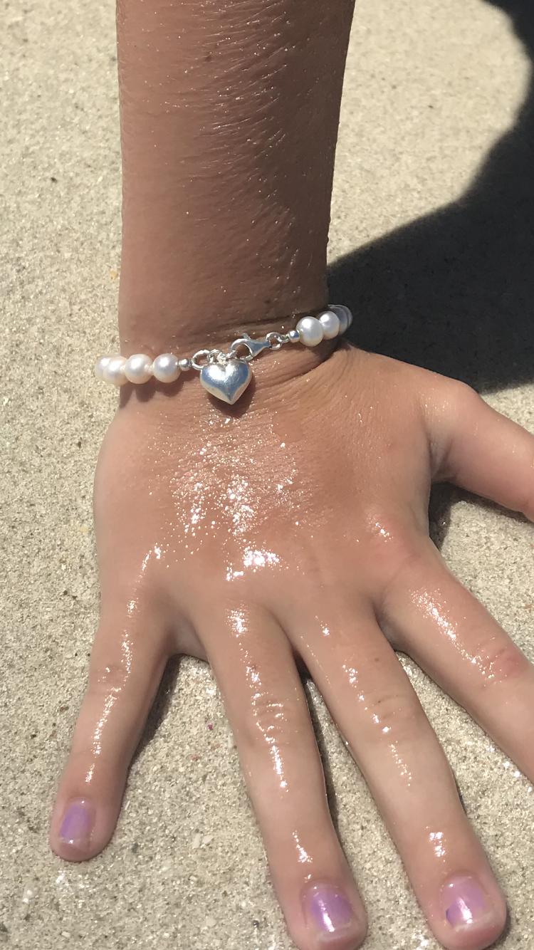 girls pearl bracelet