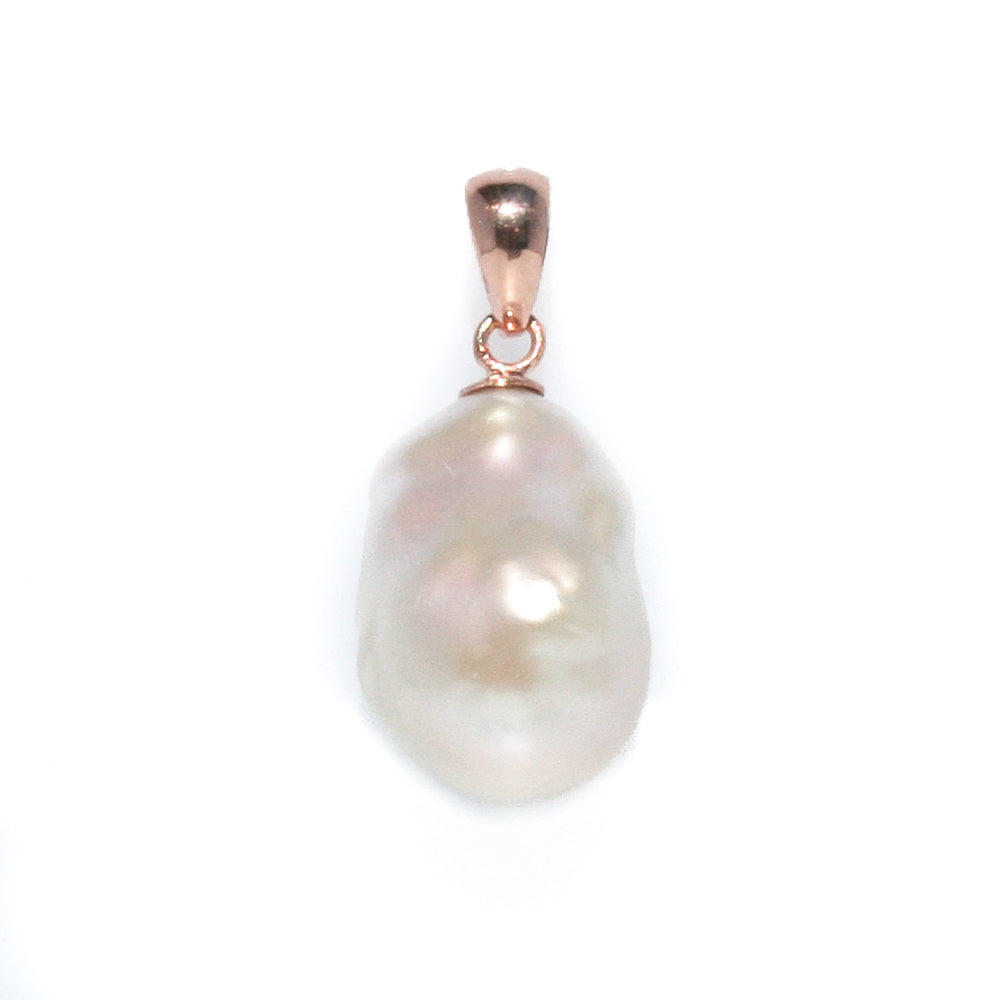 baroque pearl pendant