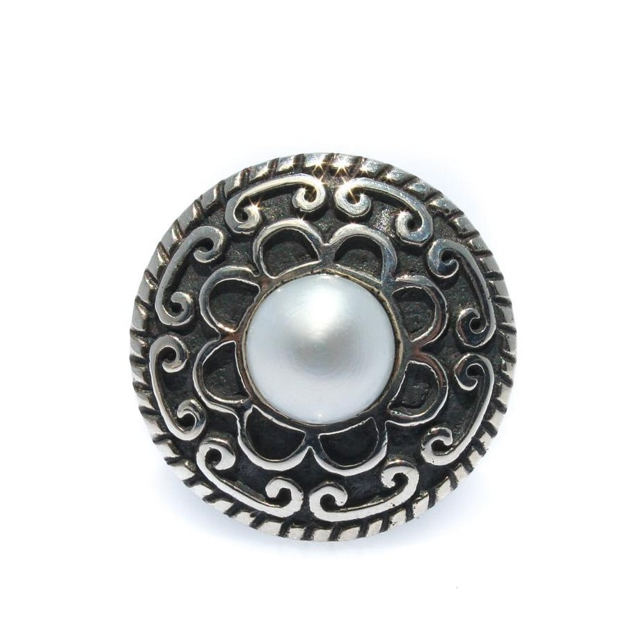 ladies pearl ring