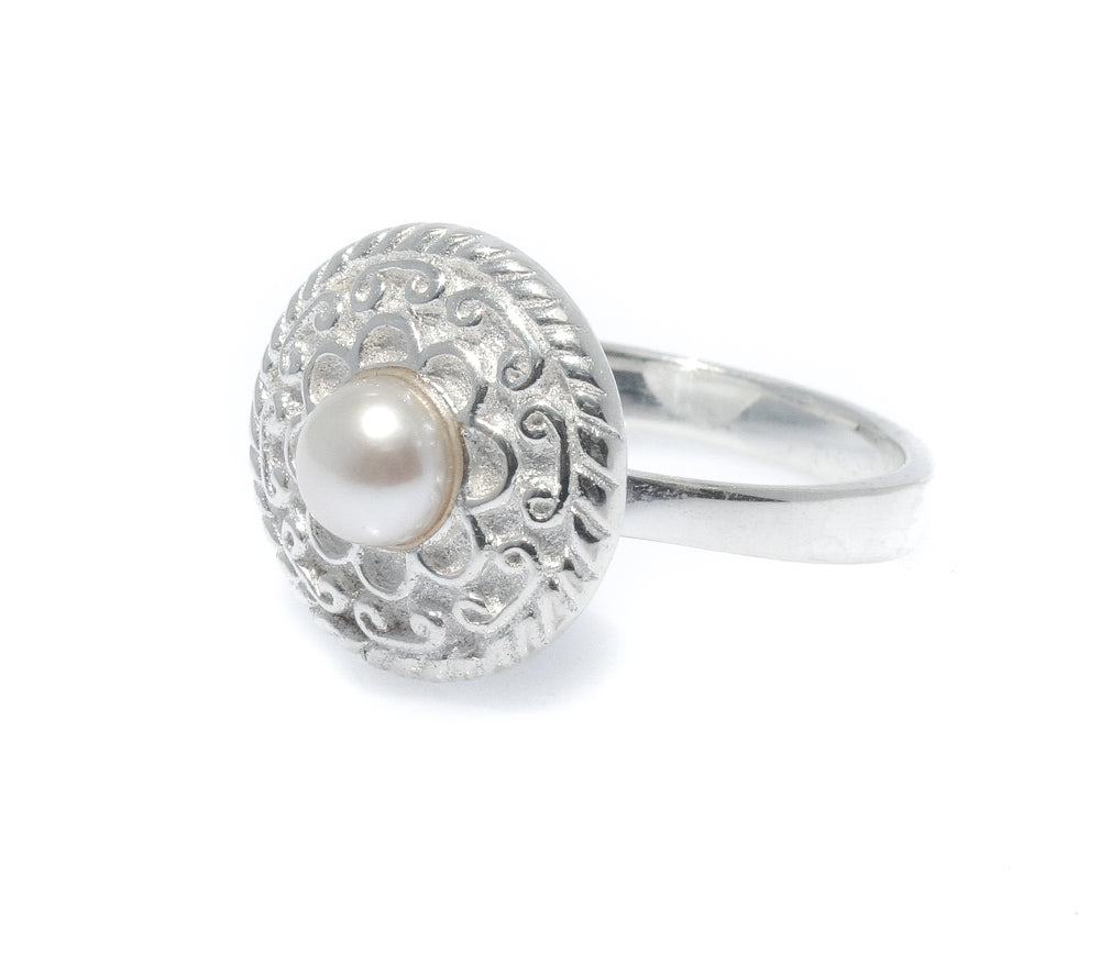 silver pearl ring