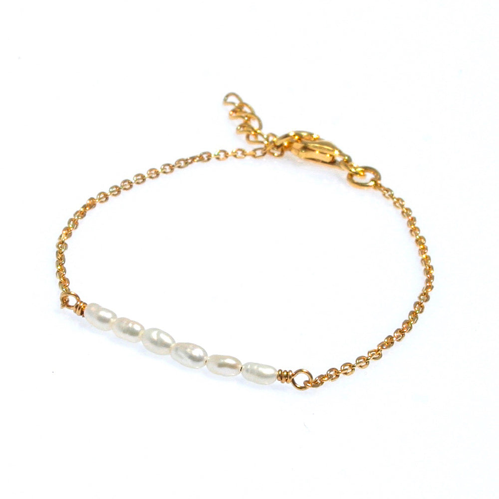 DAINTY GOLD BRACELET