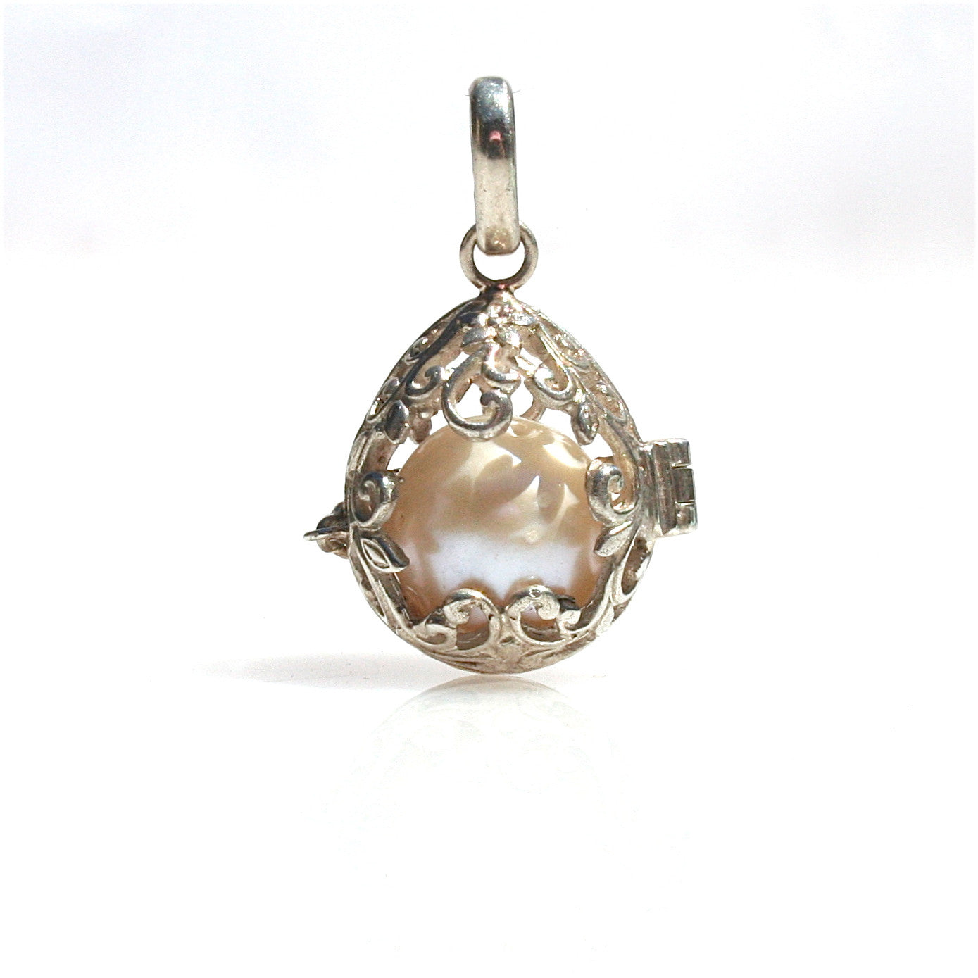 pearl locket