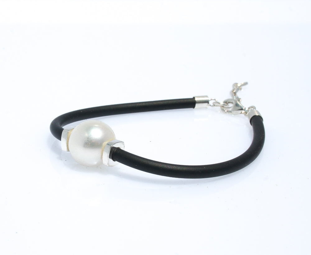 LARA PEARL SILVER DETAIL NEOPRENE BRACELET