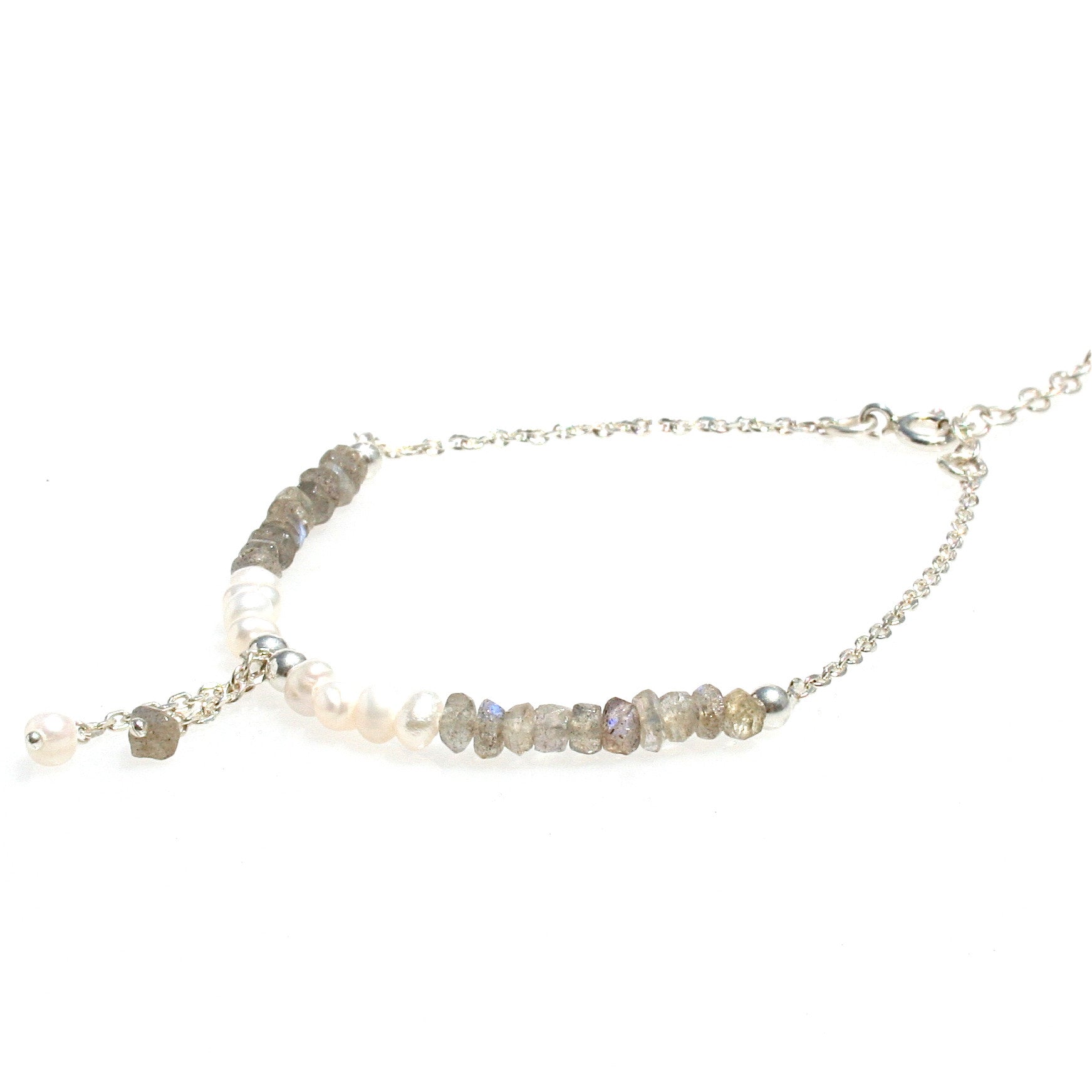 dainty silver bracelet with labradorite gemstones and pearls