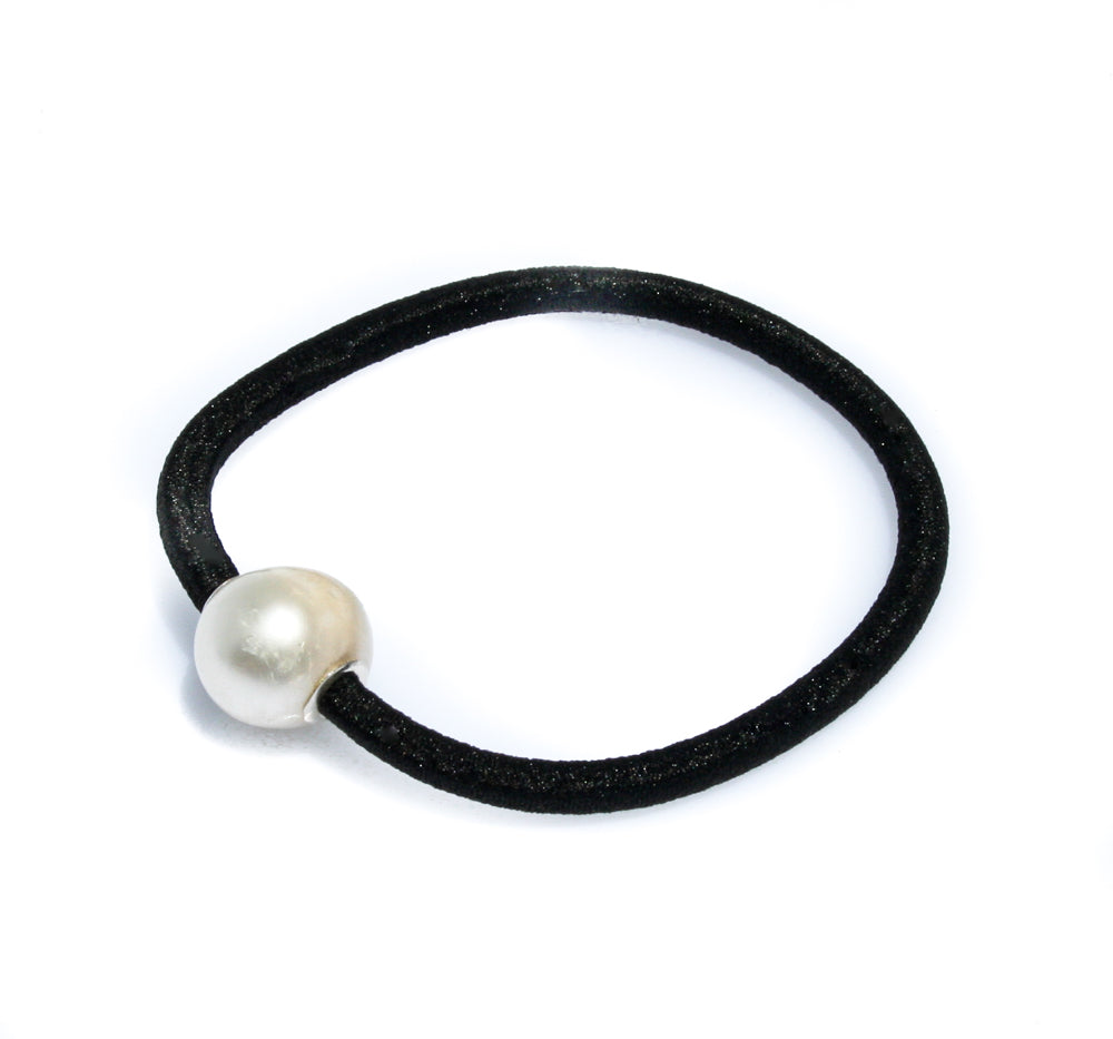 pearl bracelet