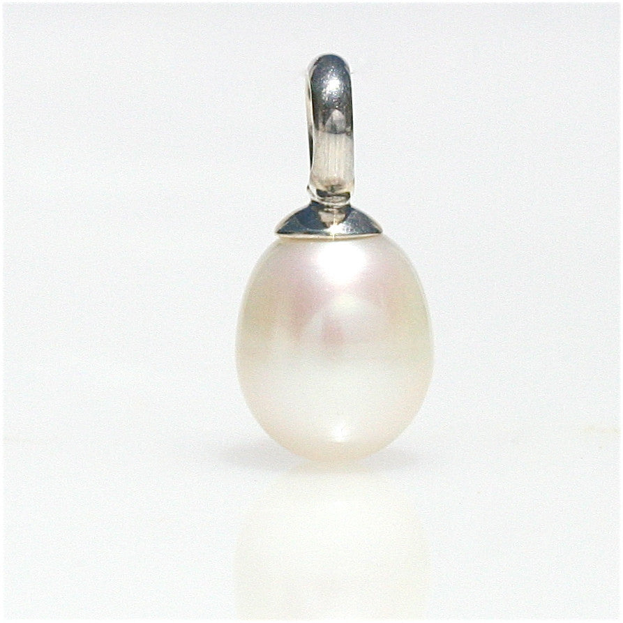 PEARL PENDANT 