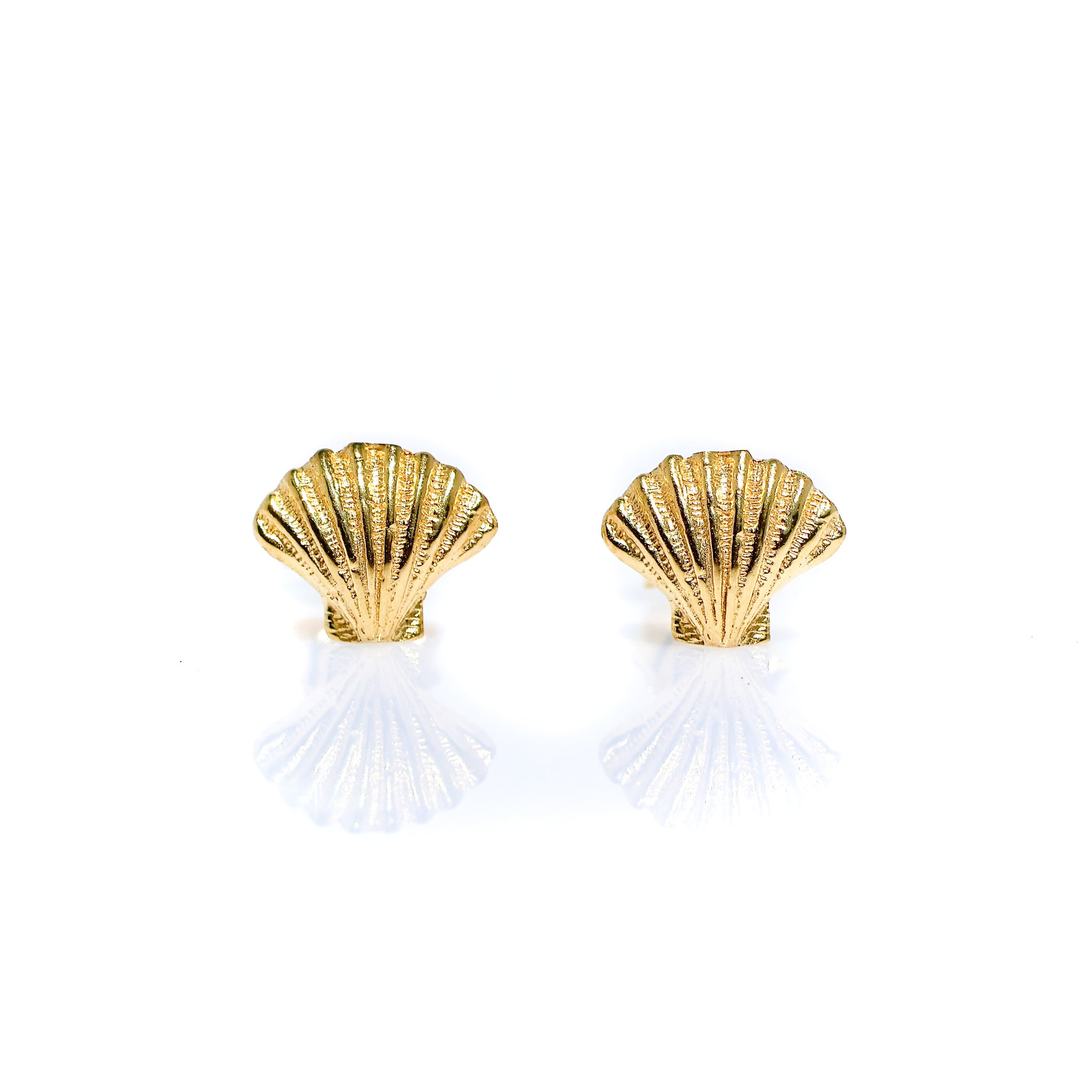 gold shell studs