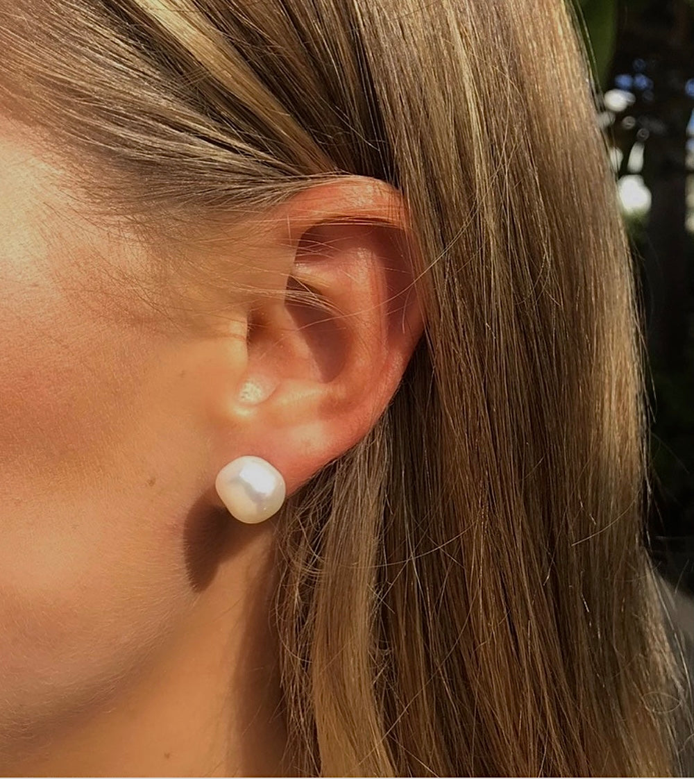 keshi pearl studs