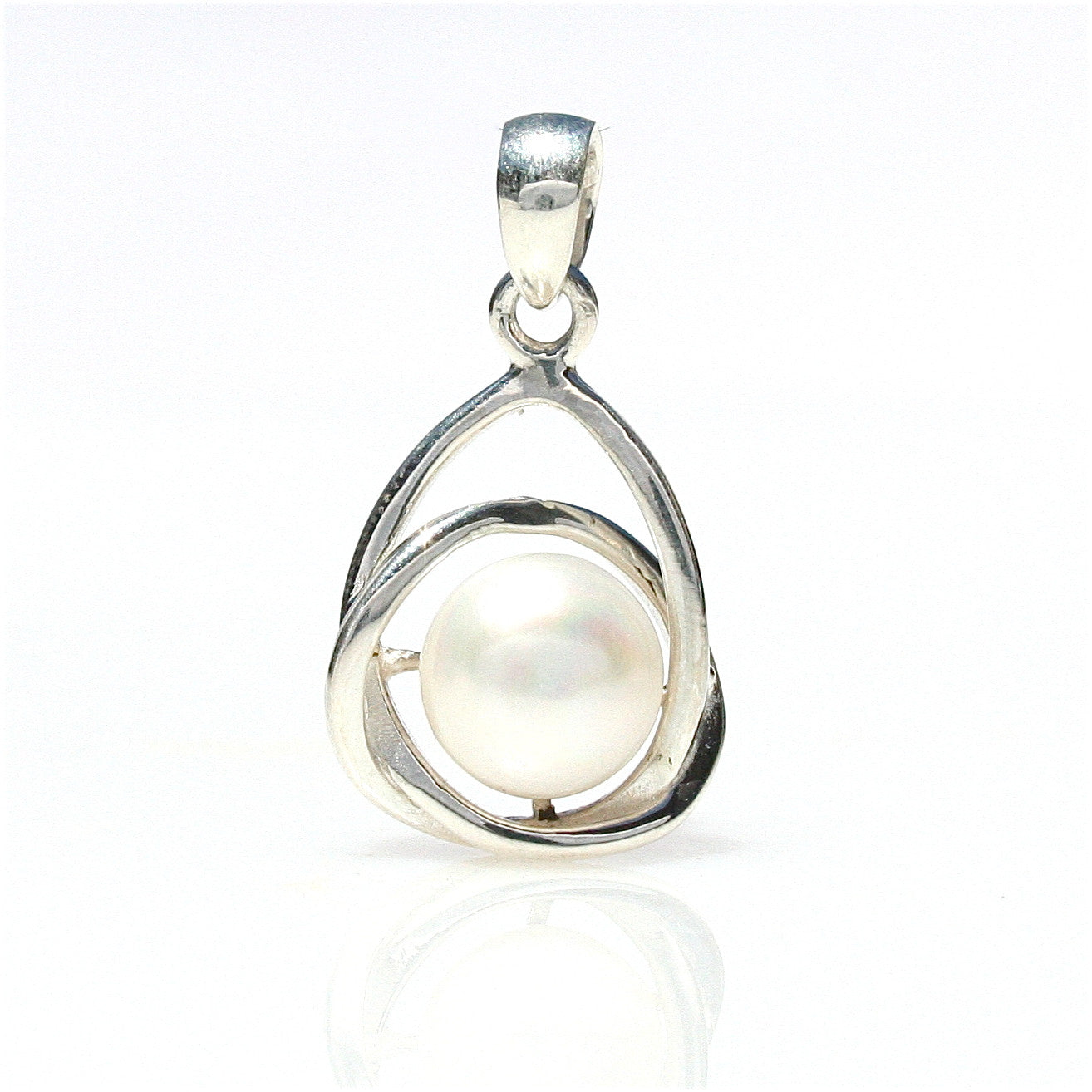 pearl pendant