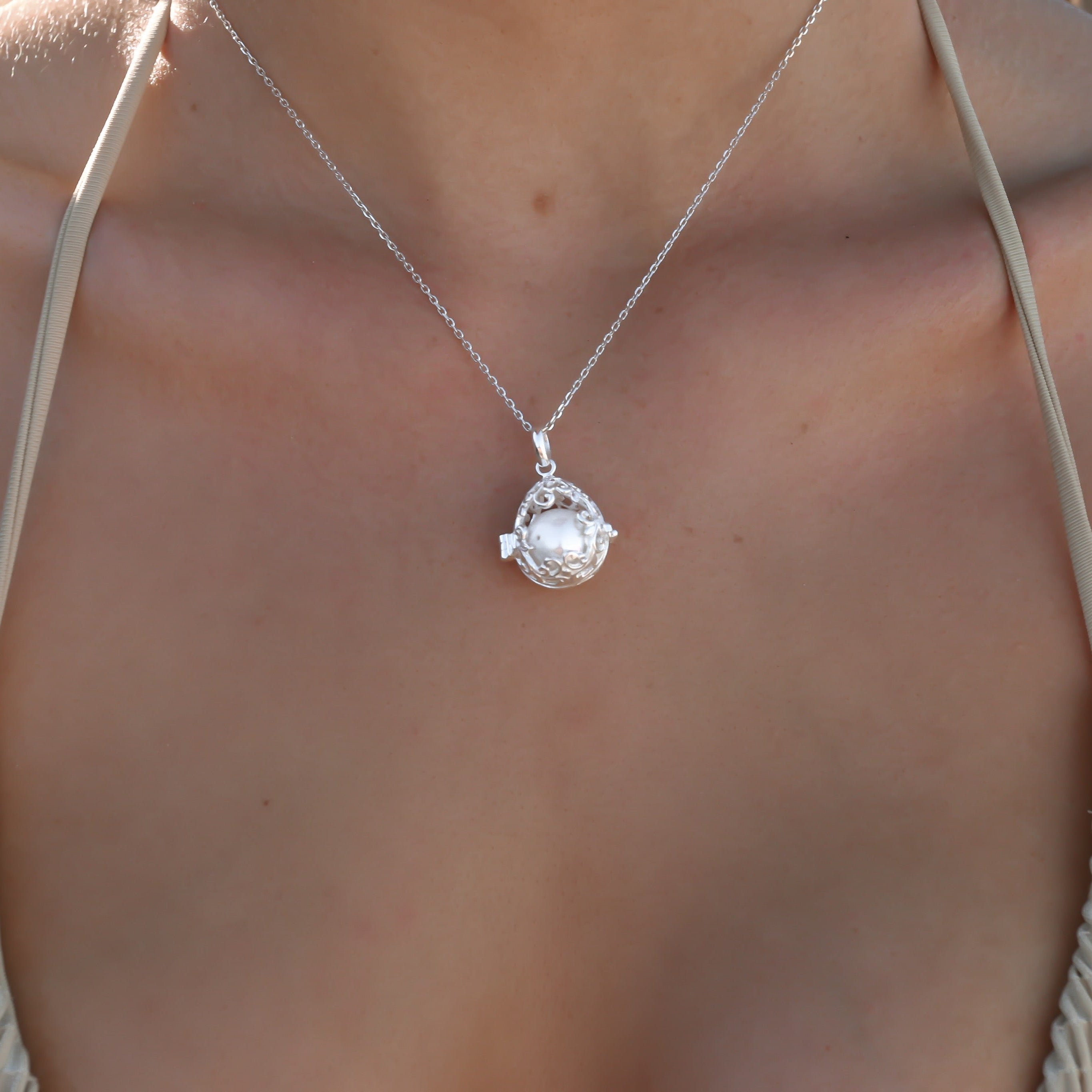 pearl locket pendant
