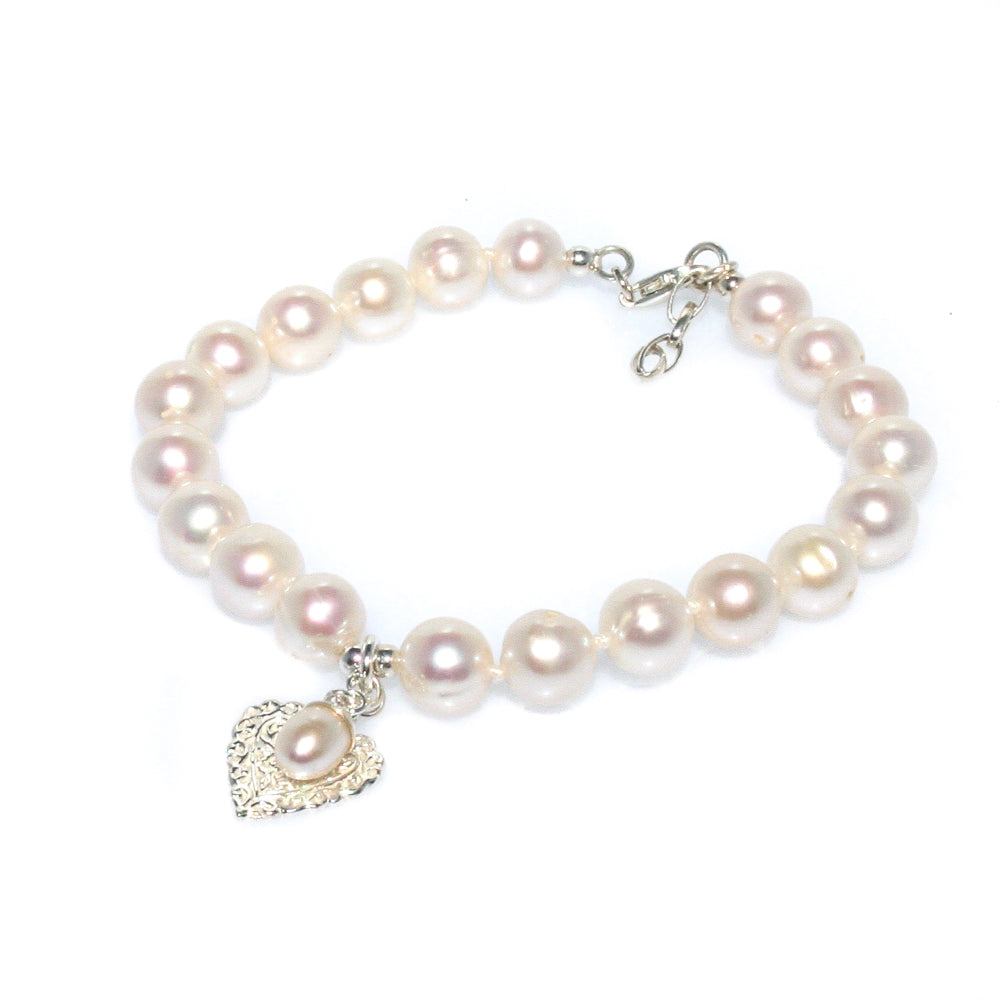 pearl bracelet