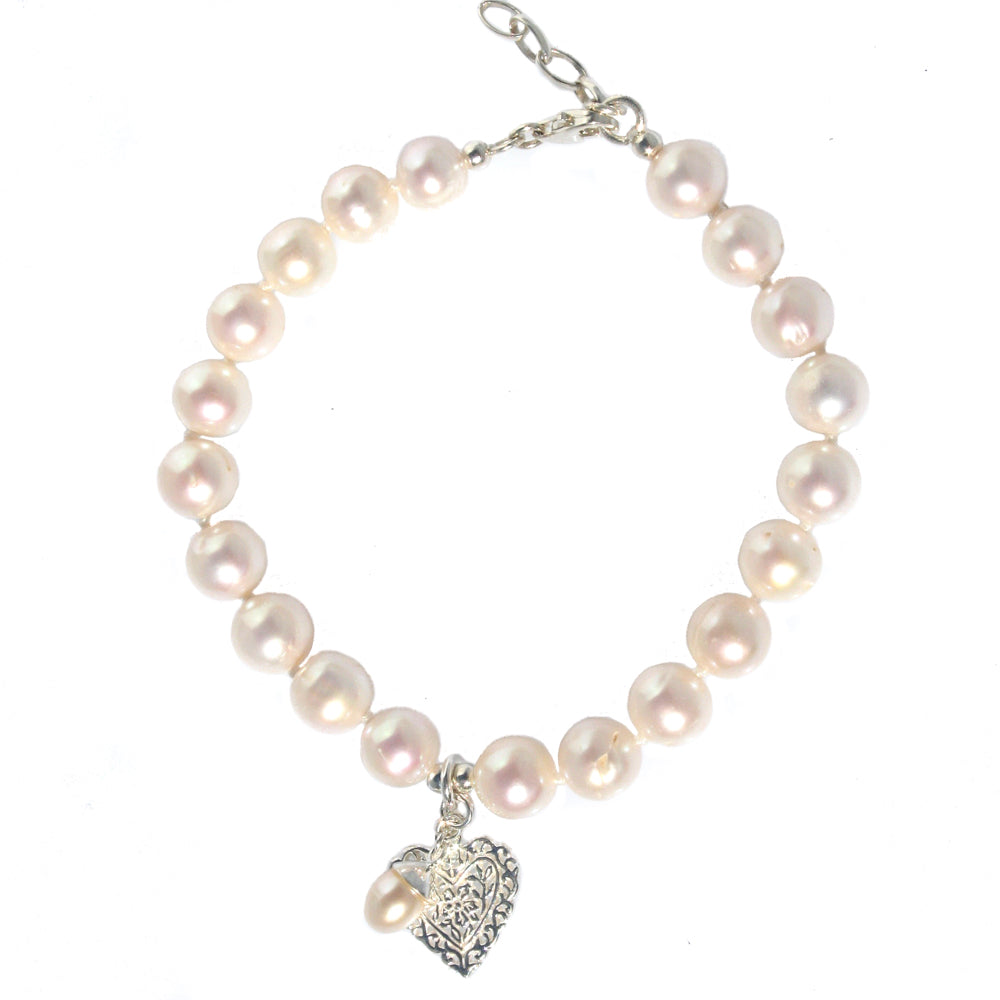pearl bracelet