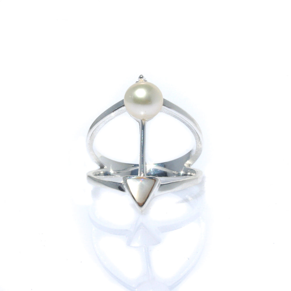 pearl arrow ring