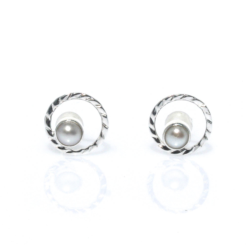 ladies pearl studs