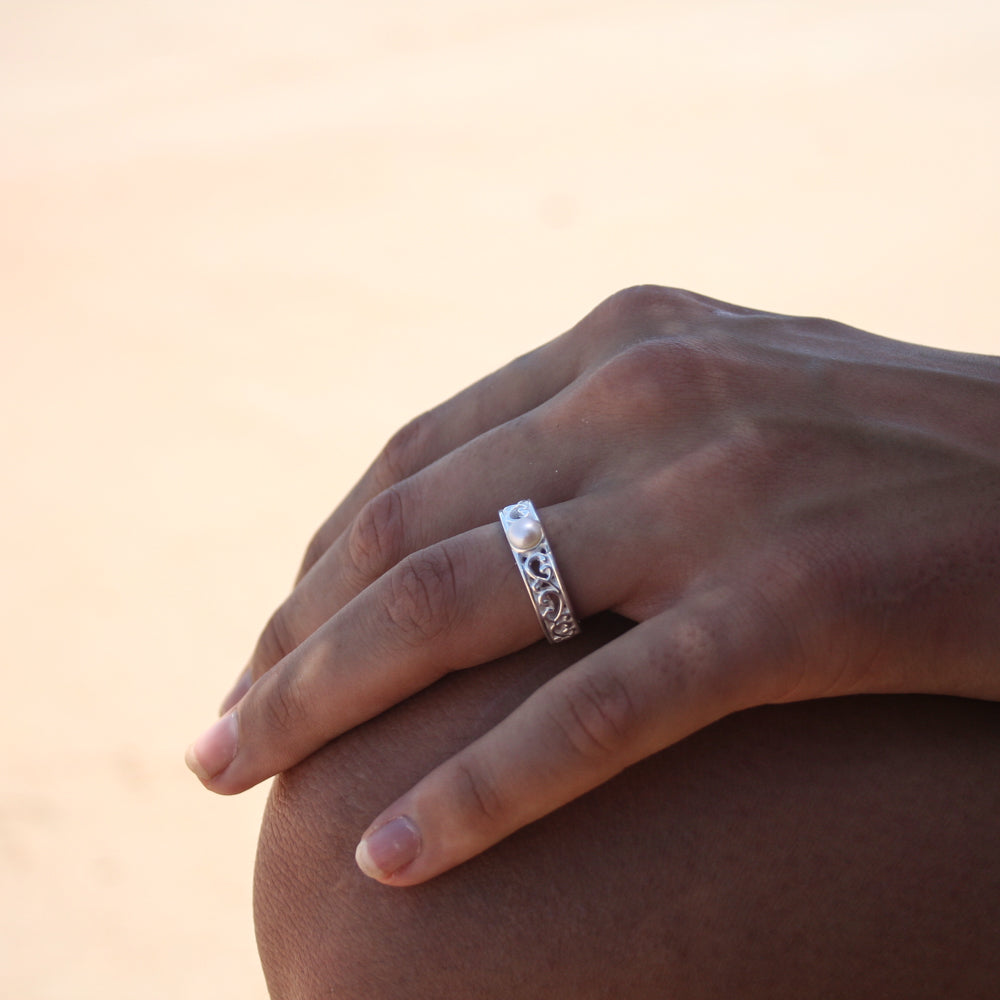pearl ring
