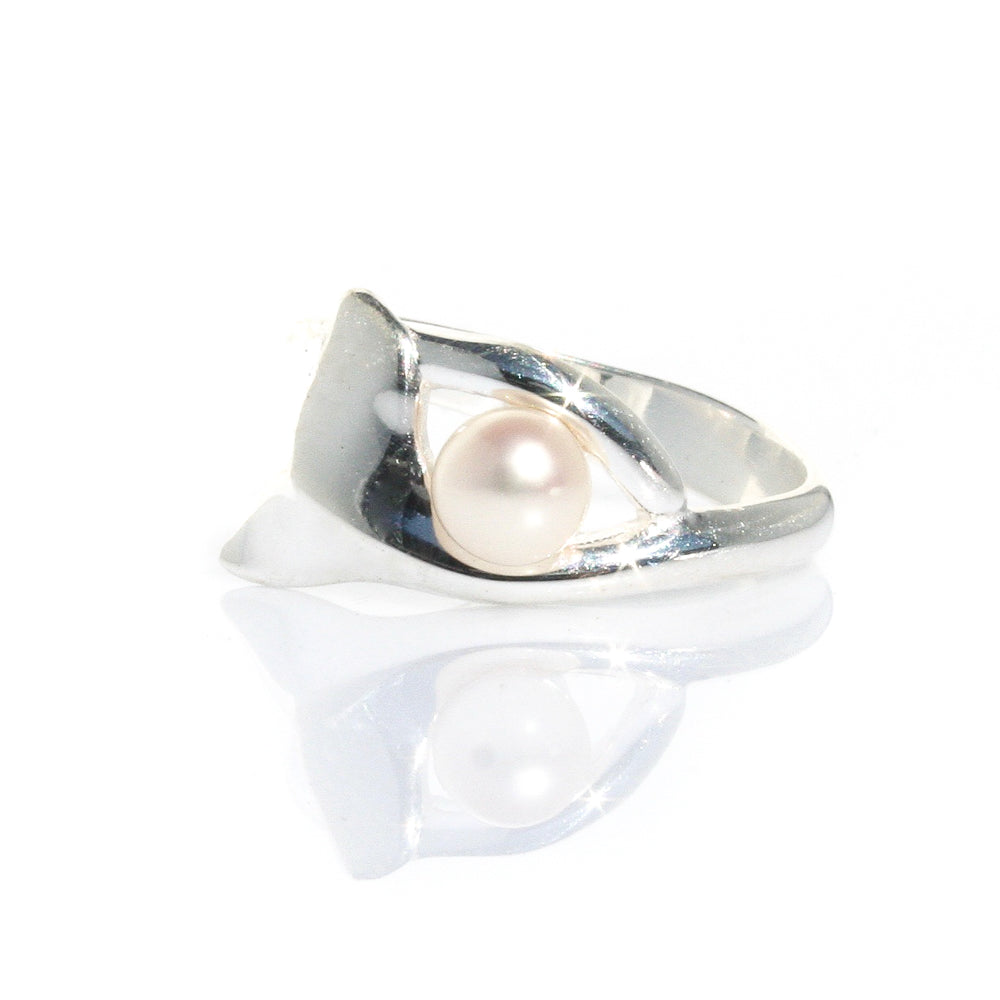 whale tail ring